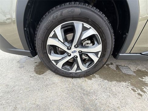 Used 2020 Subaru Outback Limited image 10