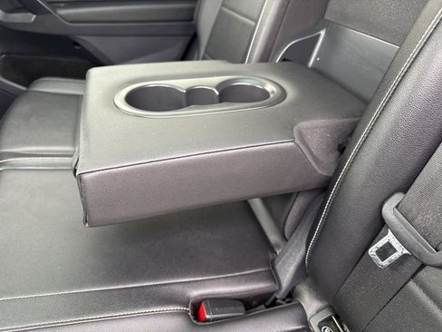 Used 2021 Volkswagen Tiguan SE R-Line image 15