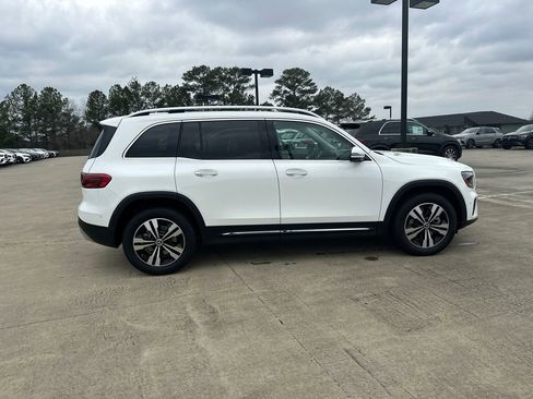 New 2026 Mercedes-Benz GLB 250 image 8
