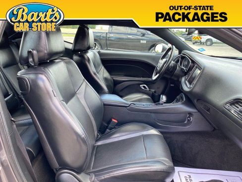 Used 2015 Dodge Challenger SXT Plus RWD image 13