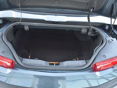 Used 2020 Chevrolet Camaro LT image 31