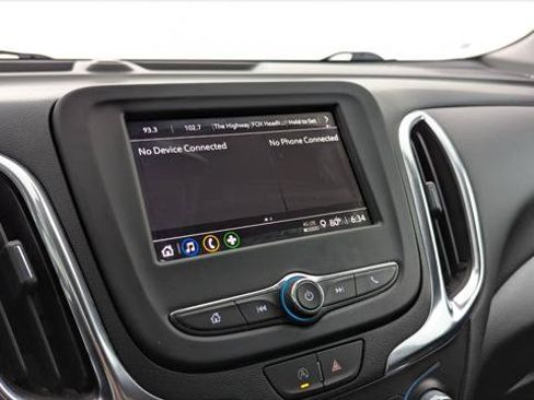 Used 2022 Chevrolet Equinox LT FWD image 24