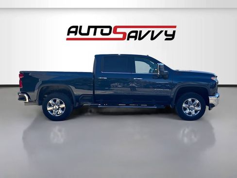 Used 2022 Chevrolet Silverado 2500 LTZ image 8