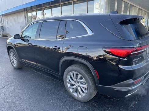 New 2026 Buick Enclave Preferred image 4