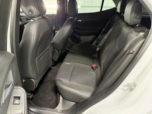 Used 2020 Buick Encore GX Preferred w/ Cold Weather Comfort Package AWD/4WD image 10