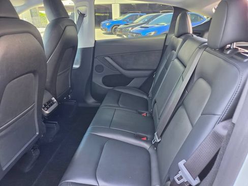 Used 2024 Tesla Model Y Long Range AWD/4WD image 21