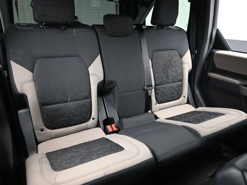 Used 2022 Ford Bronco Wildtrak AWD/4WD image 28