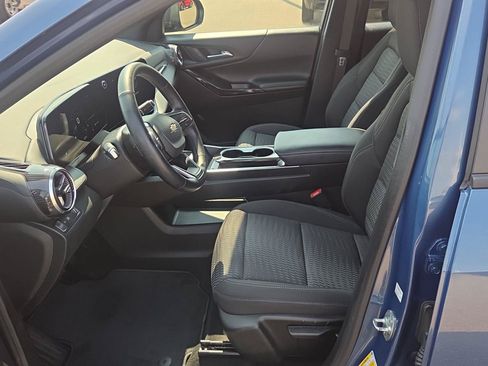 Used 2025 Chevrolet Equinox LT w/ Safety and Technology Package FWD image 17