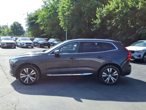Certified 2023 Volvo XC60 B5 Plus AWD/4WD image 7