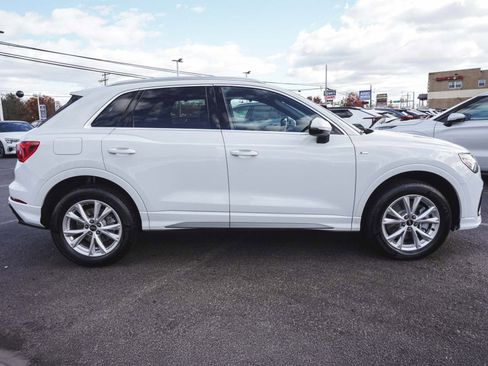 Used 2025 Audi Q3 2.0T Premium image 4