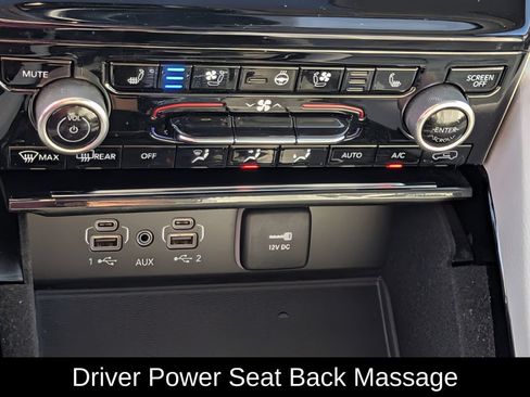 Used 2022 Jeep Grand Cherokee L Overland w/ Luxury Tech Group IV RWD image 18