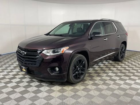Certified 2021 Chevrolet Traverse Premier w/ LPO, Blackout Package AWD/4WD image 1