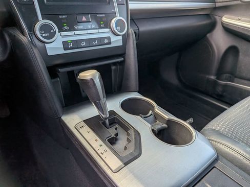 Used 2012 Toyota Camry SE FWD image 20