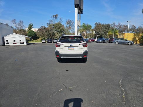 Used 2024 Subaru Outback Limited image 6