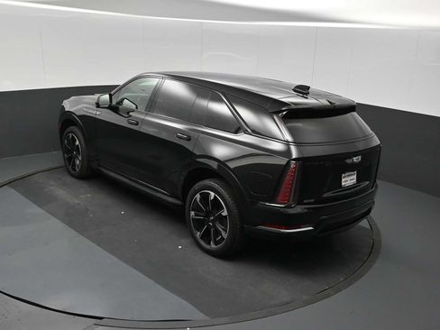 Used 2025 Cadillac Escalade IQ Sport 1 AWD/4WD image 14