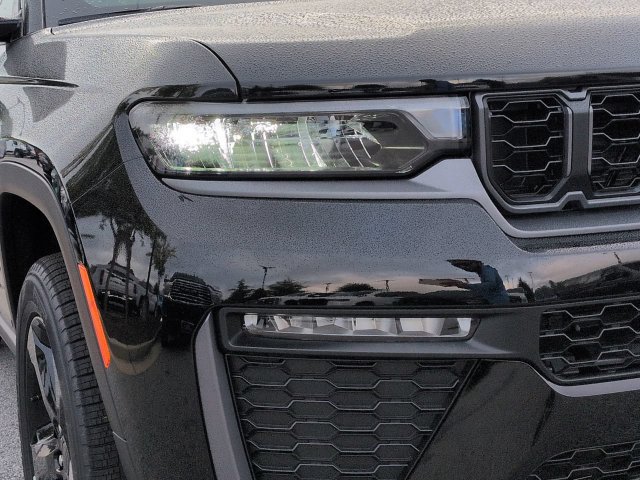 New 2027 Jeep Grand Cherokee Limited w/ Limited Altitude Package AWD/4WD image 9