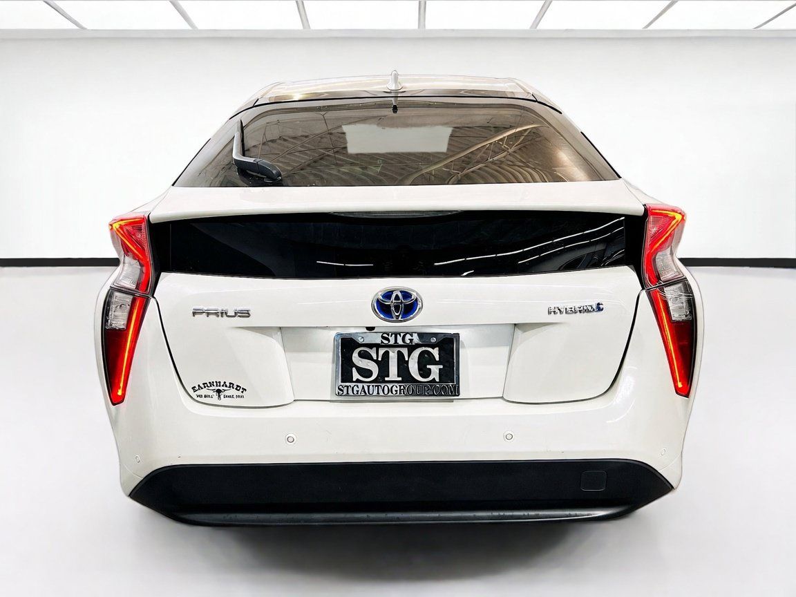 Used 2018 Toyota Prius Two w/ Prius Two Safety Plus Package FWD image 5