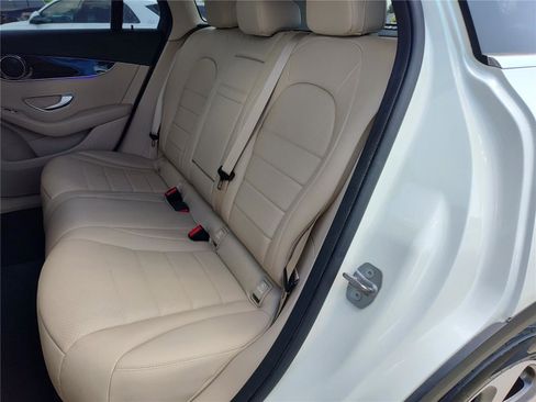 Used 2021 Mercedes-Benz GLC 300 image 26