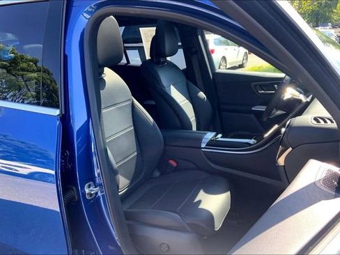 Used 2026 Mercedes-Benz GLC 300 4MATIC image 7