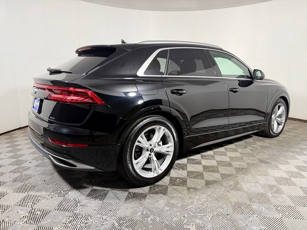 Used 2023 Audi Q8 Prestige AWD/4WD image 7