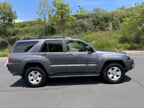 Used 2005 Toyota 4Runner Sport AWD/4WD image 6