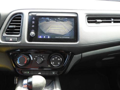 Used 2019 Honda HR-V Sport image 32