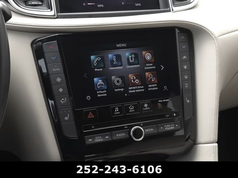 Used 2021 INFINITI QX50 Luxe FWD image 15