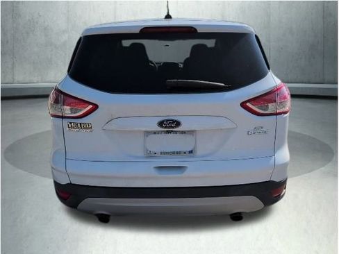 Used 2016 Ford Escape SE image 7