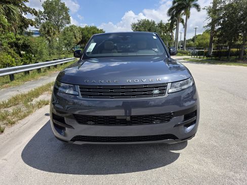 Used 2026 Land Rover Range Rover Sport SE AWD/4WD image 8