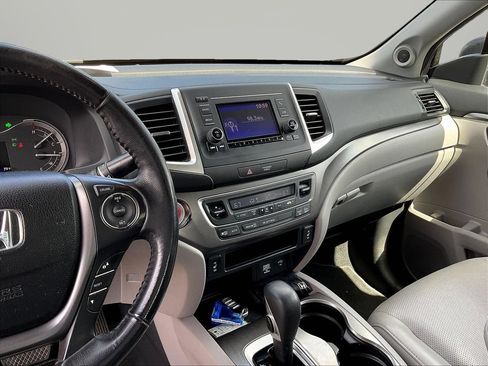Used 2019 Honda Ridgeline RTL image 11