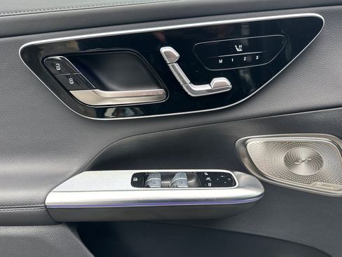 New 2025 Mercedes-Benz GLC 300 4MATIC image 12
