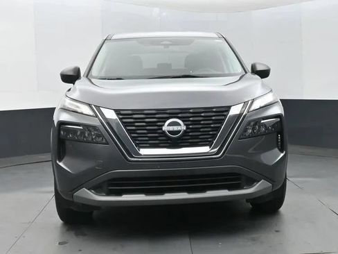 Used 2023 Nissan Rogue S AWD/4WD image 3