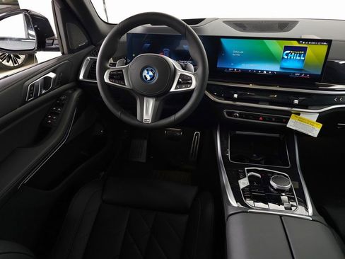 Used 2026 BMW X5 xDrive40i w/ M Sport Package image 14