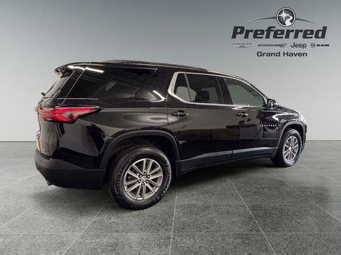 Used 2022 Chevrolet Traverse LT w/ LPO, Floor Liner Package AWD/4WD image 21