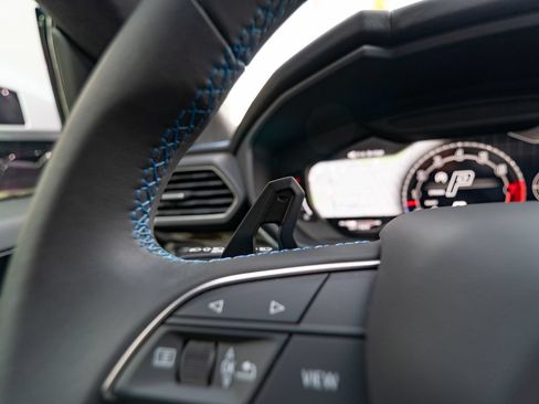 Used 2024 Lamborghini Urus S AWD/4WD image 13