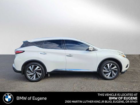 Used 2016 Nissan Murano Platinum image 2