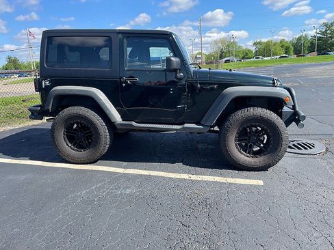 Used 2012 Jeep Wrangler Sport AWD/4WD image 7
