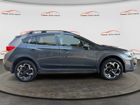 Used 2021 Subaru Crosstrek 2.5i Limited w/ Moonroof Package 1 AWD/4WD image 6