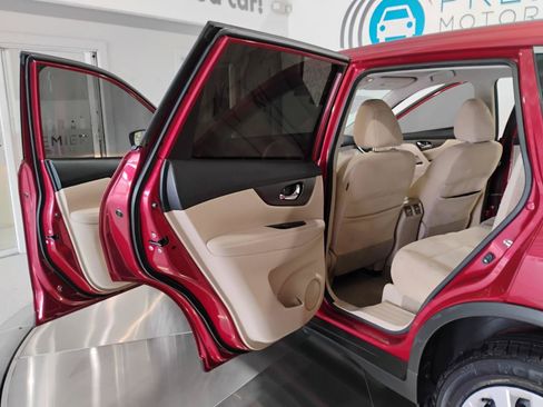 Used 2015 Nissan Rogue S FWD image 86