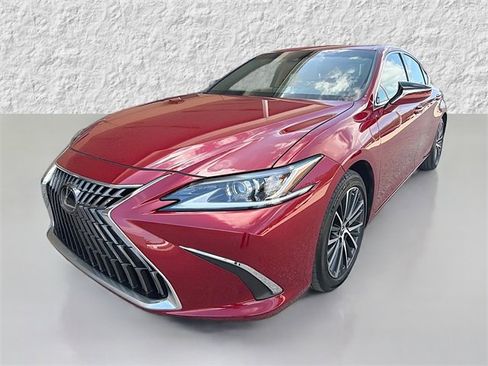 Used 2025 Lexus ES 350 w/ Premium Package image 7