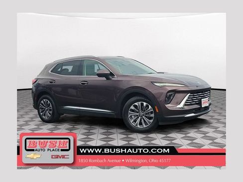 Used 2024 Buick Envision Preferred AWD/4WD image 1