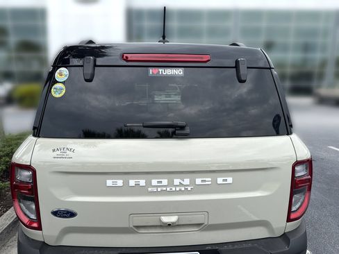 Certified 2025 Ford Bronco Sport Outer Banks w/ Outer Banks Tech Package+ AWD/4WD image 5