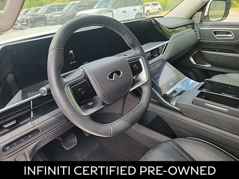 Certified 2025 INFINITI QX80 Sensory image 6