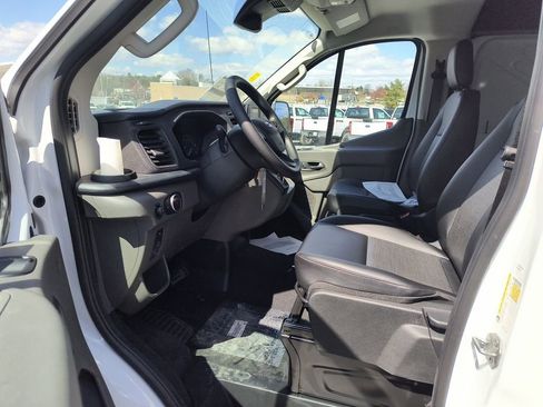 New 2025 Ford Transit 250 Low Roof image 19