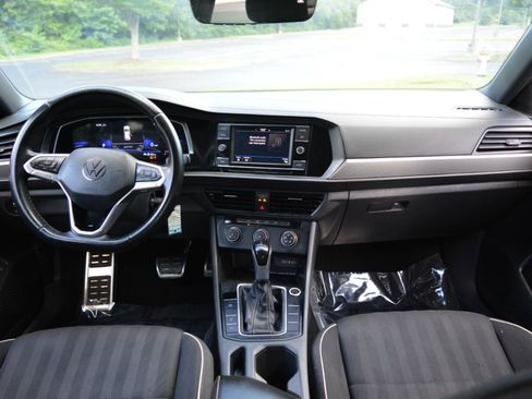 Used 2023 Volkswagen Jetta Sport FWD image 19