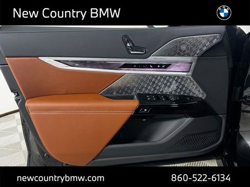 New 2026 BMW 760i xDrive w/ Premium Package image 13