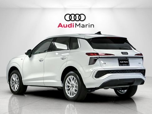 New 2026 Audi Q3 quattro 2.0T AWD/4WD image 3