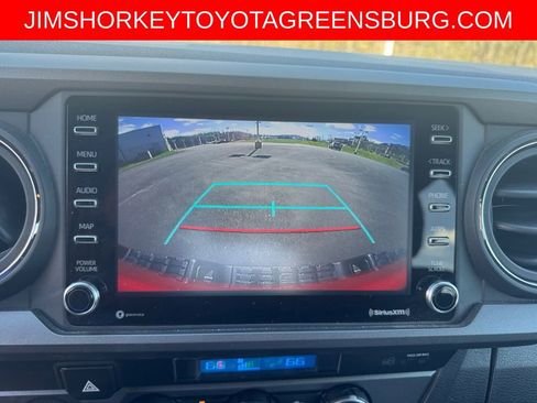 Used 2022 Toyota Tacoma TRD Sport image 18