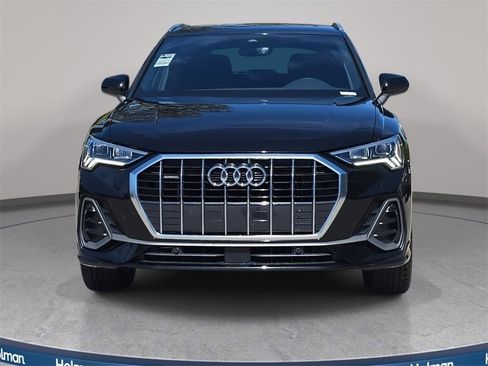 Certified 2021 Audi Q3 2.0T Premium Plus w/ Premium Plus Package image 2