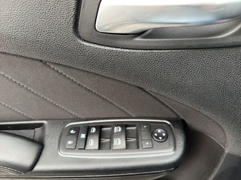 Used 2020 Dodge Charger SXT w/ Blacktop Package image 20